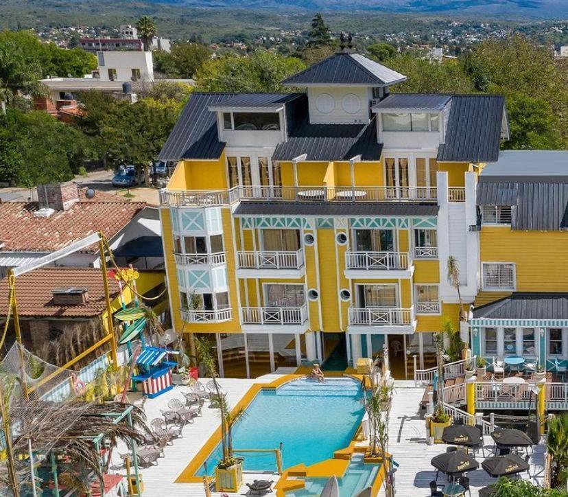 Hotel Club House Вілья-Карлос-Пас Екстер'єр фото